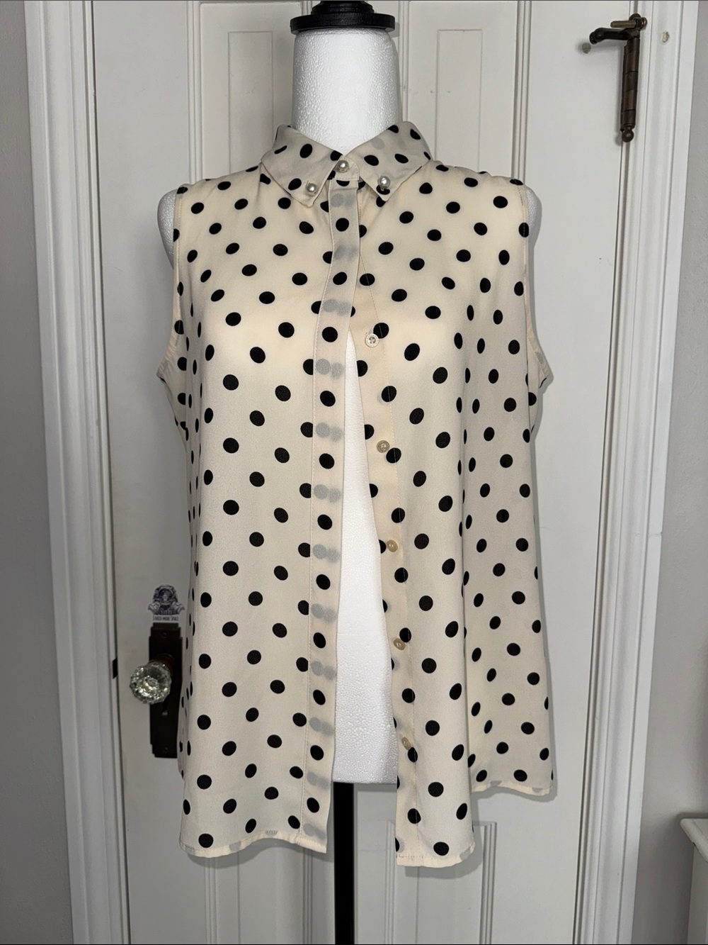 Karl Lagerfeld Cream Sheer Sleeveless Polka Dot Button-Up Top